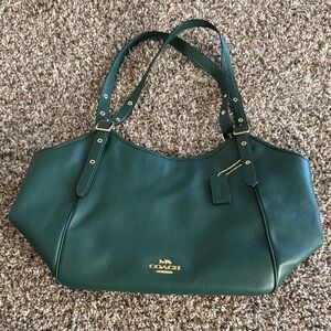 Coach Dark Green Pebbled Leather Shoulder Tote Bag Gold Hardware Zip Top